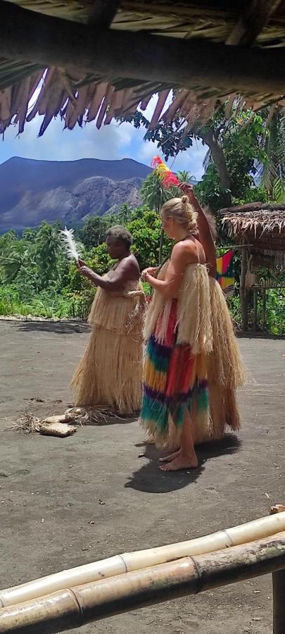 Tanna Volcano View Tree House Lenkuru Экстерьер фото