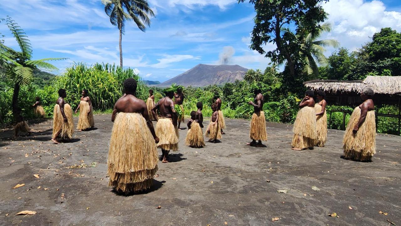Tanna Volcano View Tree House Lenkuru Экстерьер фото