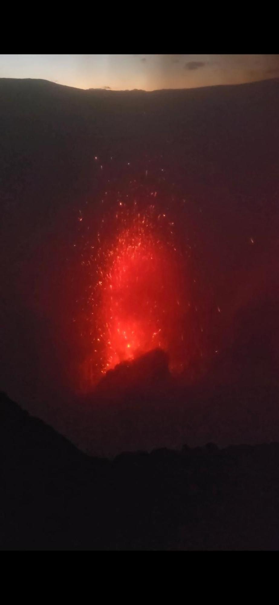 Tanna Volcano View Tree House Lenkuru Экстерьер фото